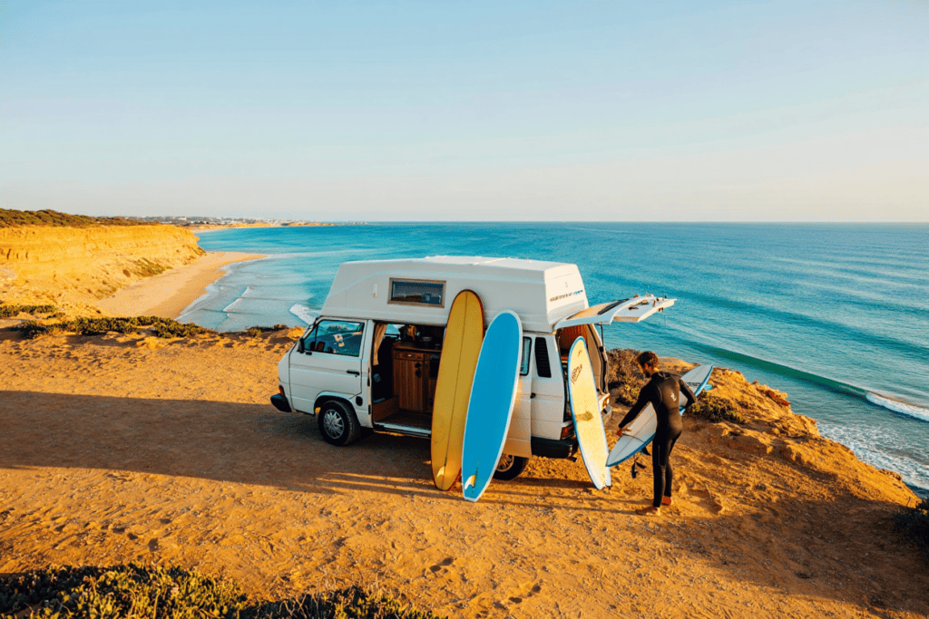 installateurs van contact aménagement de van