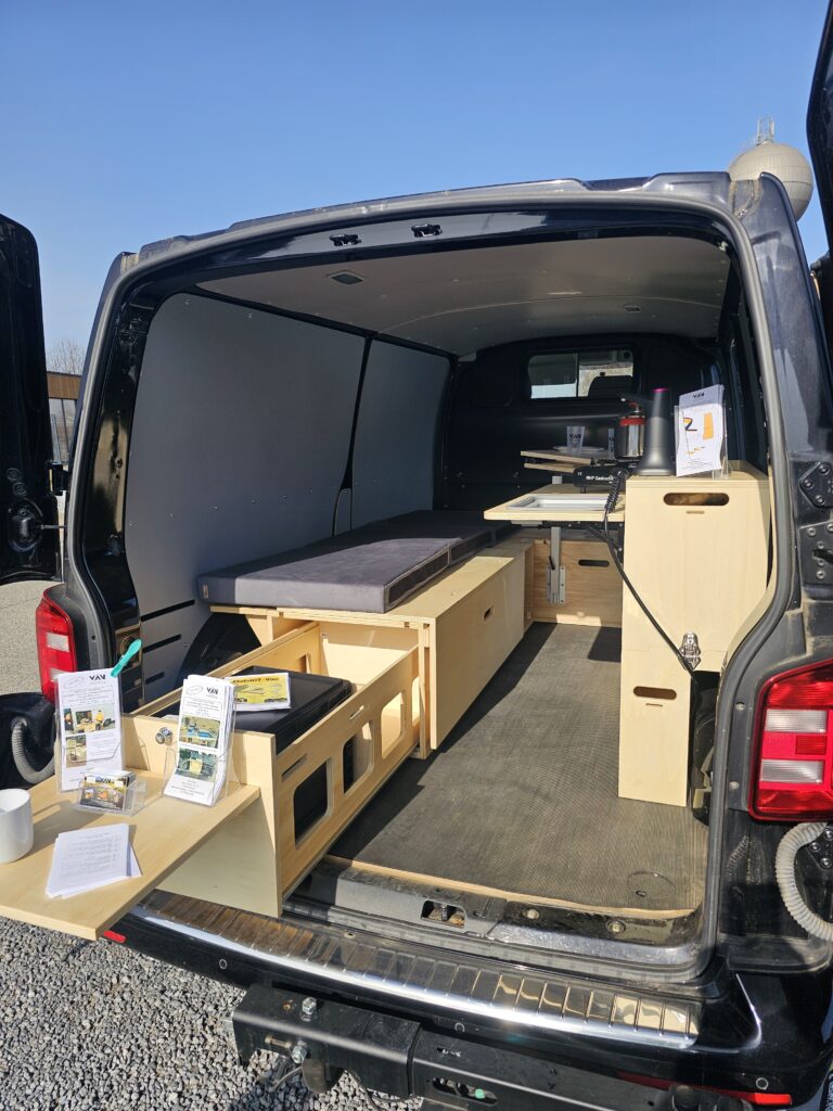 Camping-car ou aménagement amovible